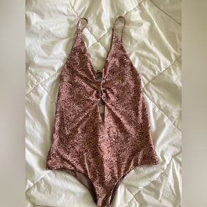 Acacia Kokomo Full Piece